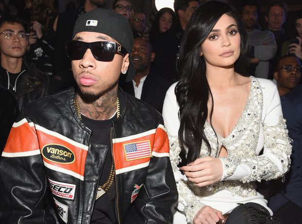 kylie-jenner-tyga-1491308810-view-0