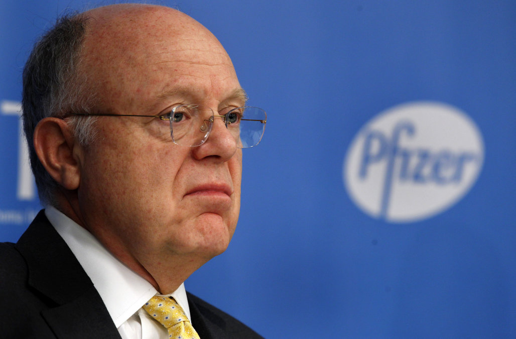 Ian Read, Pfizer CEO Steps Down After 8 Years