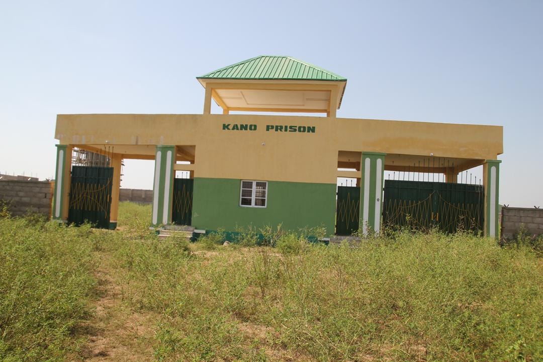 President Buhari Reforming And Decongesting Nigerian Prisons