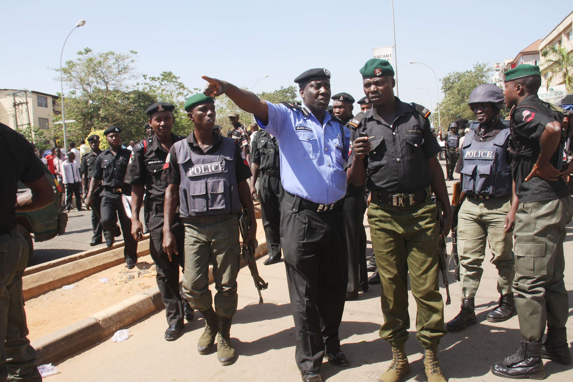 Nigeria-Police-1 No Vigilance Group, Party Insignia On Elections Day – Nigeria Police