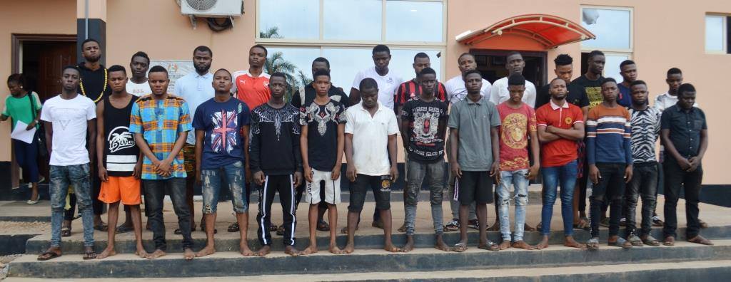 efcc-arrests-graduates-for-cyber-crime