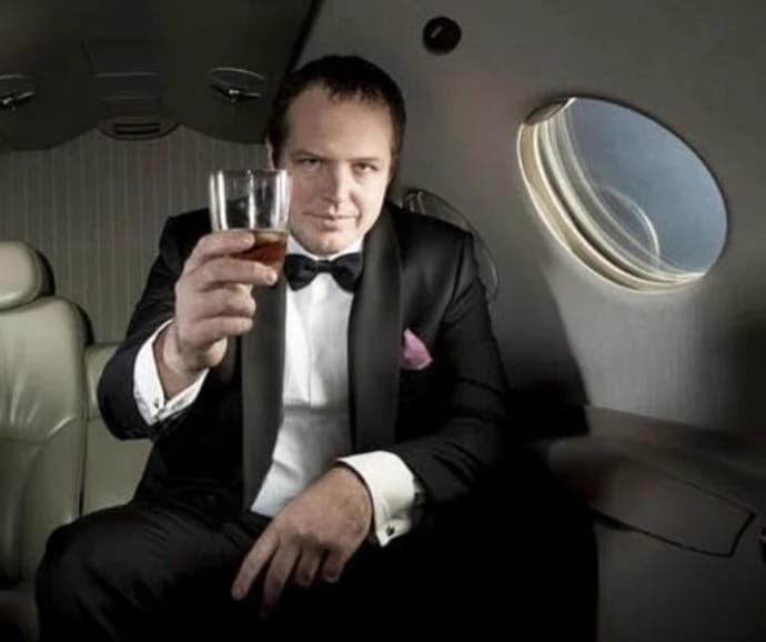 Dan-Saunders-2 Barman Turns Himself In After His Bank Didn't Notice He Hacked ATM and Withdrew $1.1m