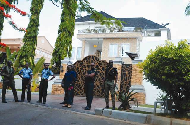 PDP Condemns Police Invasion of Dino Melaye’s Residence