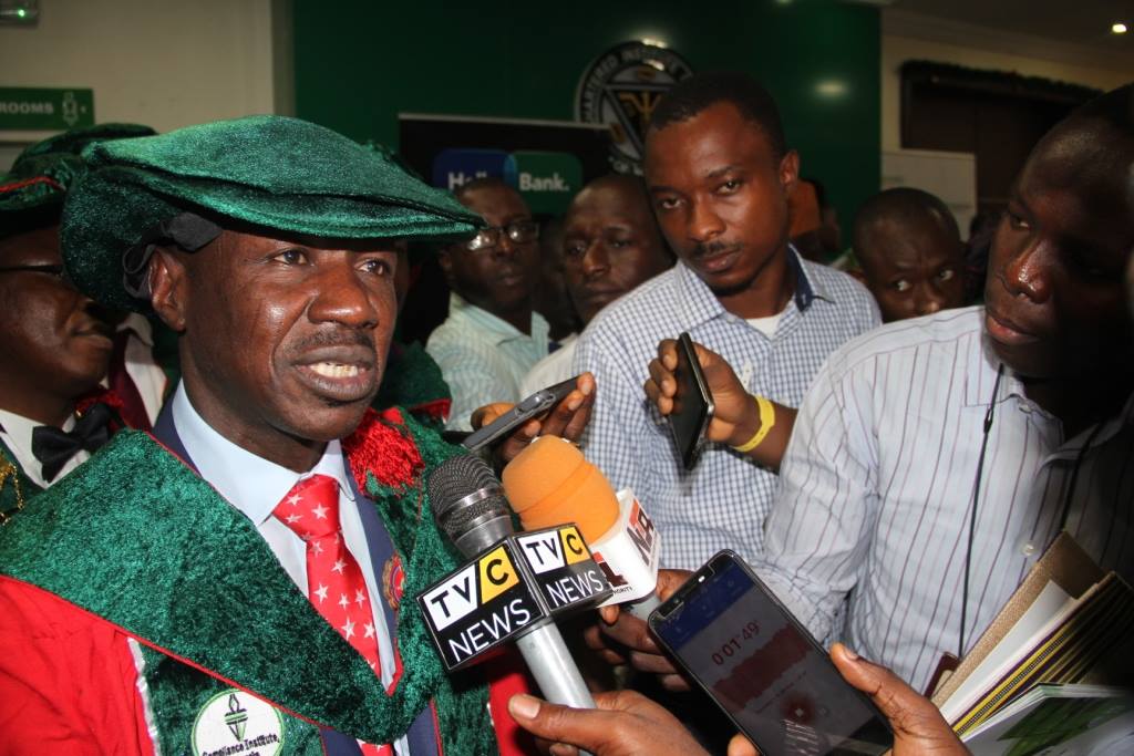 magu-honour-degree-press