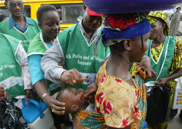 nigeria-polio-vaccination_