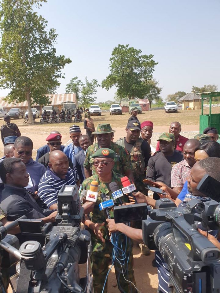 nigerian-army-engages-journalists